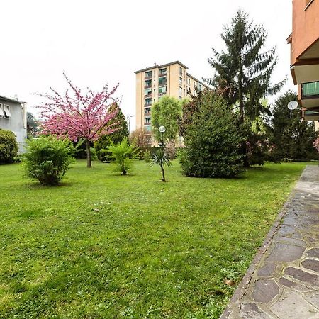 Renewed Balcony Flat With Green Garden Milan Exterior photo